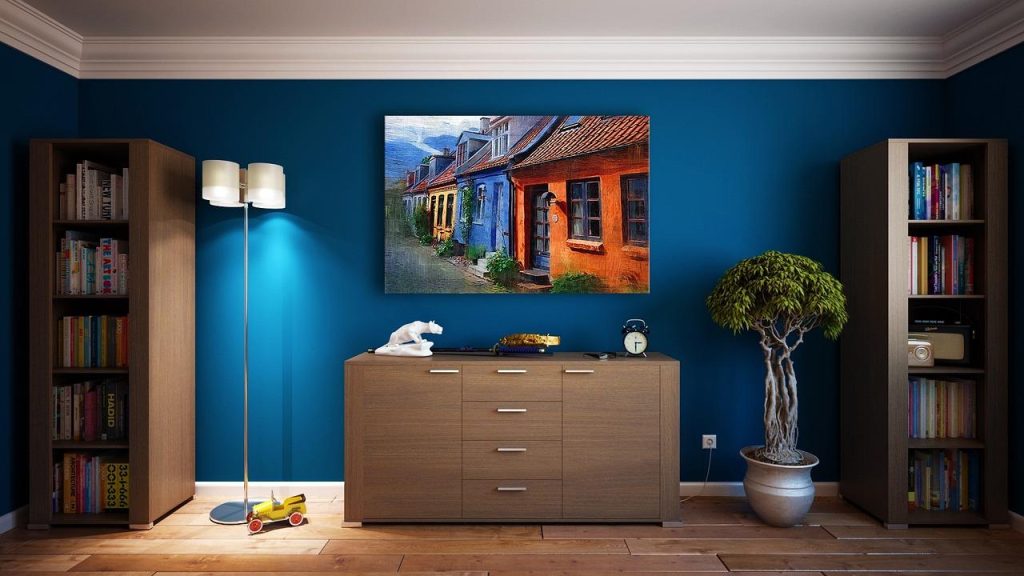 Professionele behanger in Hoorn brengt decoratief behang aan voor een mooie interieurafwerking